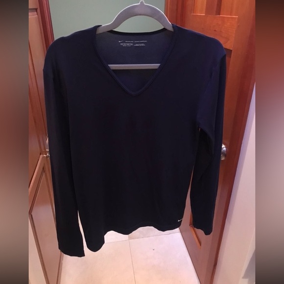 Nike dry fit long sleeve shirt, navy, size small - Picture 1 of 5